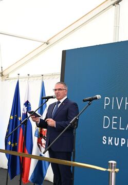 Prireditev od odprtju prenovljenega obrata Pivke perutninarstva  (4)